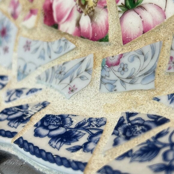 Decorative Mosaic Bread Bowl with Engraved Borders and Colorful Porcelain - Picture 3 of 7